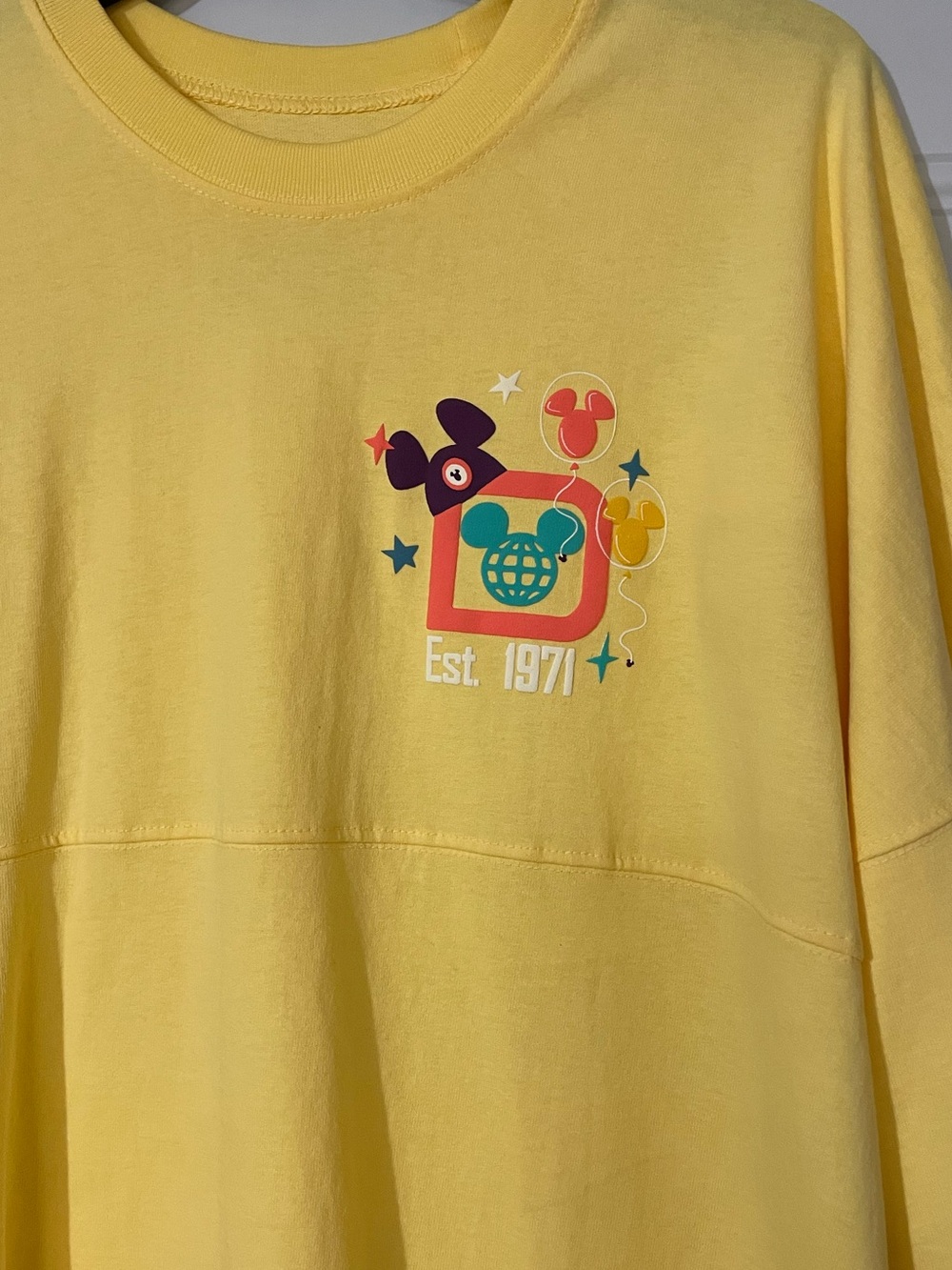 Walt Disney World Spirit Jersey Adult Medium Yellow Play In The Park Oversized - Picture 2 of 8
